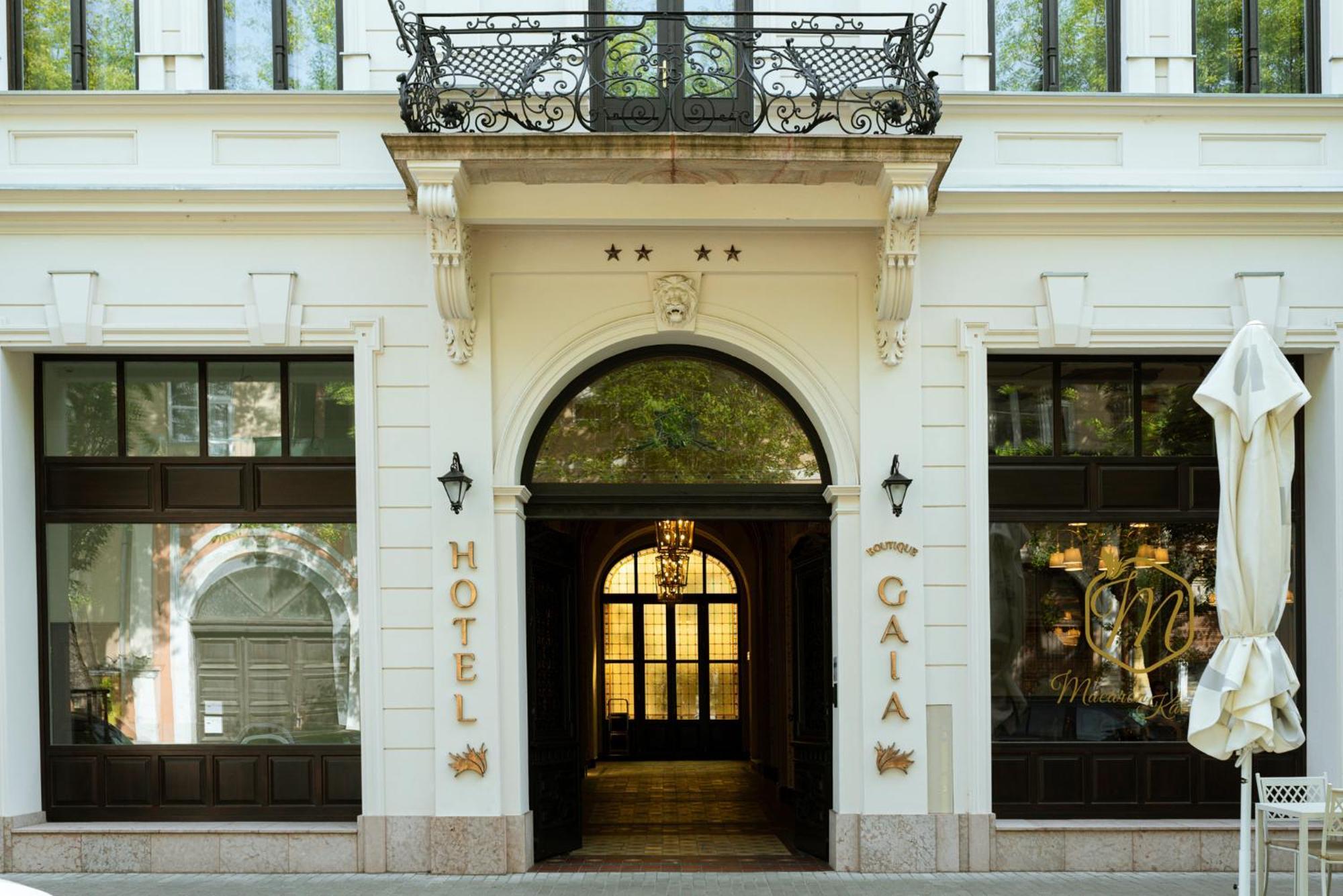 Boutique Hotel Gaia Kecskemét Exterior foto